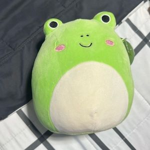 NWT 7.5" WENDY THE FROG SQUISHMALLOW